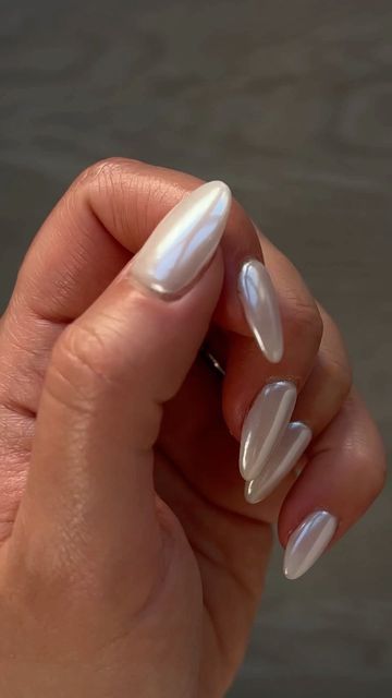 Dip Pearl Nails, White Opal Nails Acrylic, White Chrome Powder Nails, White Dress Nails, Funny Bunny With Chrome Nails, White Nails With Chrome Powder, White Glazed Donut Nails, Dip Nails Chrome, White Glazed Nails