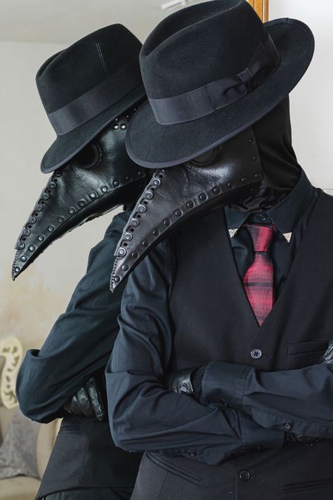 Michael Jackson Quotes, Doctor Outfit, Things To Do When Bored, Plague Doctor, Beautiful Costumes, Body Poses, Action Poses, Pose Reference Photo, Dark Fashion