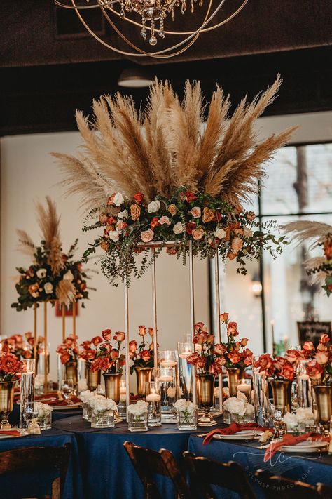 Rustic Elegant Wedding Table Settings, Rust Themed Wedding Decor, Navy And Rust Table Setting, Rust Wedding Aesthetic, African Themed Wedding Reception, Elegant Dinner Table Setting Inspiration, Fall Wedding Decor Table, Wedding Decor Brown, Navy And Rust Wedding Decor