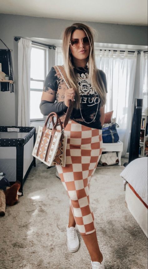 Alternative Mom Fashion, 2024 Fashion Inspo Outfits, Fall Rock Concert Outfit, Edgy Easter Outfits, Midsize Cocktail Outfit, Cute Summer Outfits For Work, Western Outfits With Graphic Tees, Alt Mom Outfits, Outfit With Hats For Women