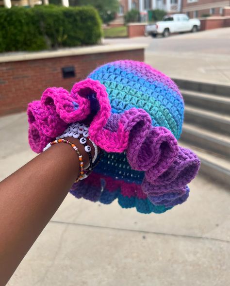 These hats are just too perfect! 😍 Come out to FAMU’s Set Friday to get yourself a Kendall Tai Design, just in time for the warm weather ☀️ It’s my last one of the semester! Can’t make it? Message me to place an order! 😊 Bucket hats are $35, ruffle hats are $45, and hats in the bin start at $15. Follow @kendalltaidesign for more. #crochet #crochetersofinstagram #crochetbuckethat #crochetrufflehat #crochetbeanie #crochetmarket #setfriday #famu #tallahassee Ruffle Hat Crochet, Cute Crochet Accessories, Crotchet Pieces, Crochet Beanie Ideas, African Print Skirt Ankara Styles, Crotchet Hat, Bob Crochet, Crochet Ruffle Hat, Ruffle Hat