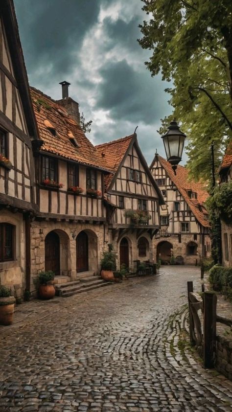 @rocy5 no Tumblr Mid Evil Houses, Medieval Row House, Midevil Buildings Architecture, Medieval Tudor House, Old British Architecture, Old European Village, Medivial Village Aesthetic, 1600s House, Medevil Village Aesthetic