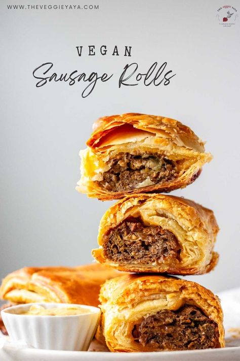 Craving a savoury and satisfying snack? Try these easy vegan sausage rolls! They're flaky and flavourful, perfect as Holiday appetizer or as a treat for any day. Made with an herby meatless filling wrapped in buttery puff pastry, they're easy to prepare and guaranteed to impress. Serve with Dijon mustard or your favourite dipping sauce! Sausage Rolls Puff Pastry, Vegan Sausage Rolls, Beer Cheese Sauce, Restaurant Appetizers, Sausage Rolls Recipe, Vegan Pastries, Pastry Appetizer, Sausage Roll, Vegan Dinner Ideas