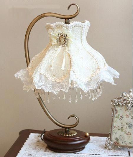 Jennie Header, Lace Lamp, Chic Bedroom Design, Cool Bedroom, Shabby Chic Lamp Shades, Lampshade Makeover, Victorian Lampshades, Shabby Chic Lamps, Estilo Shabby Chic