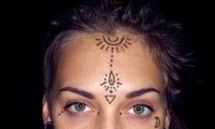 henna tattoo face Face Henna Design, Henna On Face, Henna Face Tattoo, Soulmate Marks, Face Henna, Henna Face, Garba Dresses, Face Pant, Asian Dragon Tattoo