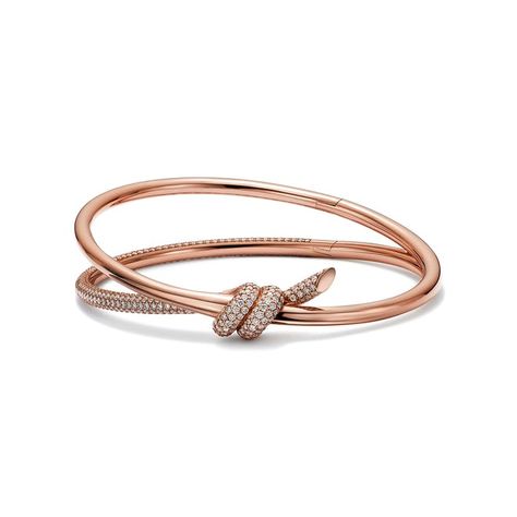 The Tiffany & Co. Knot Collection Honors the Strength of New York Dopamine Boosters, Tiffany Knot, Jewelry Knots, Meaningful Connections, Diamond Bangles Bracelet, Bracelets Gold Diamond, Classic Chic, Bracelets For Women, High Standards