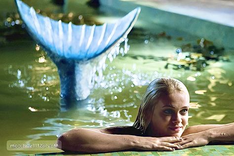 Aquamarine Movie, Realistic Mermaid Tails, Sara Paxton, Mermaid Movies, Realistic Mermaid, H2o Mermaids, Mako Mermaids, Mermaid Pictures, Mermaid Aesthetic