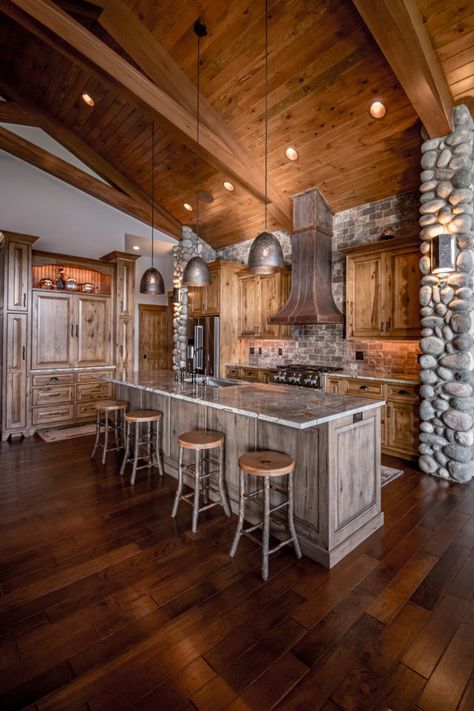 Rustic Gourmet Kitchen, Big Western Kitchen, Chalet Style Kitchen, Affordable Rustic Kitchen, Zodiac Cookies, Chalet Kitchen Ideas, Rustic Country Kitchen Designs, Western Style Kitchen, Indie Cartoon