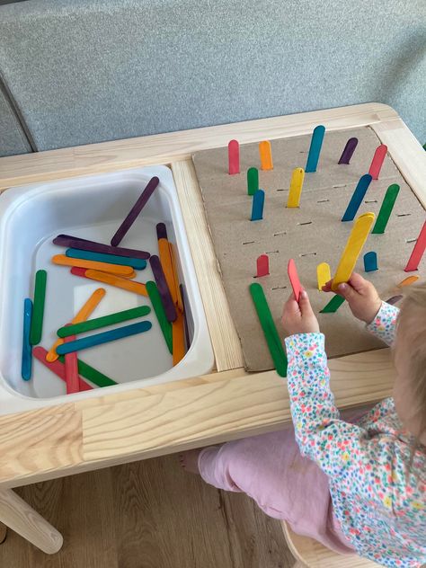 Sensory Table Ideas For 15 Month Old, Easy Flisat Ideas, Sensory Table Diy How To Make, Montessori Table Activities, November Sensory Table, Flisat Ikea Table Activities, Sensory Bin 2 Year, Easy Sensory Table Ideas, Activity Boxes For Toddlers