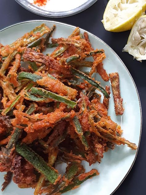 Kurkuri Bhindi, Crispy Okra, Bhindi Recipe, Okra Fries, Deep Fried Recipes, Lady Fingers, Gram Flour, Kitchen Paper, Indian Snacks