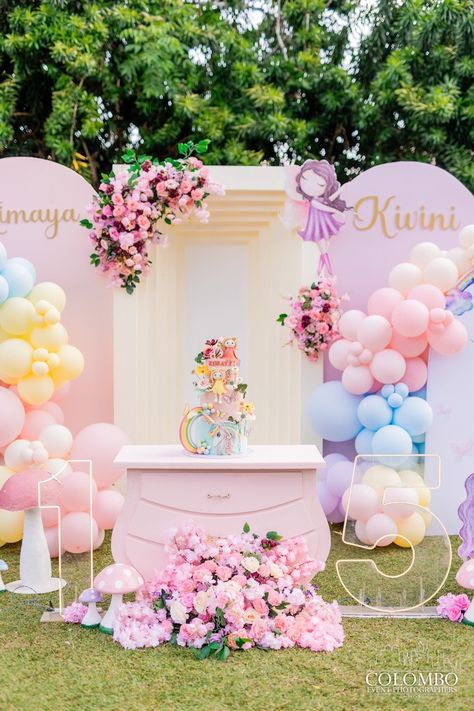 Kara's Party Ideas Fairytale of Kimaya & Kivini + Joint Birthday Party | Kara's Party Ideas Double Themed Birthday Party, Fairytale Birthday Theme, Surprise Party Decorations, Combined Birthday Parties, Fairytale Birthday, 2nd Birthday Party For Girl, Pastel Balloons, 5th Birthday Party Ideas, Birthday Photography