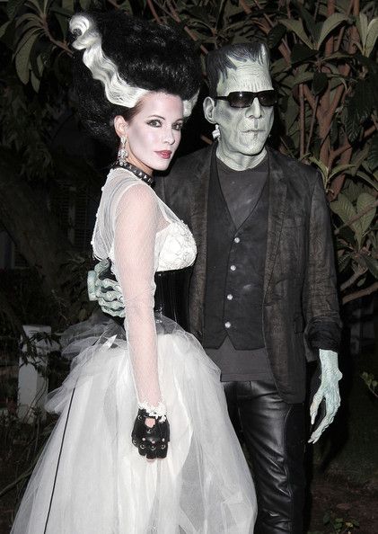 Bride of Frankenstein - Halloween costume idea? Get wedding dress and leather accessories from Goodwill - cheap and easy! Bride Of Frankenstein Halloween Costume, Frankenstein Halloween Costumes, Celebrity Couple Costumes, Bride Of Frankenstein Halloween, Bride Of Frankenstein Costume, Halloween Bride Costumes, Halloween Costumes Pictures, Frankenstein Costume, Fashion Costume Halloween