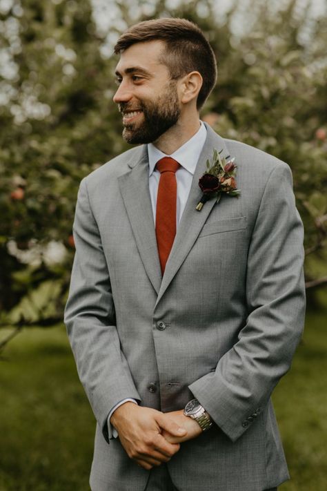 OUTDOOR WEDDING PHOTOS AT BORN TO RUN FARM Farm Wedding Groom Attire, Casual Groom Attire, Casual Grooms, Fall Wedding Color Palette, Outdoor Cocktail, Groom Wedding Attire, Beautiful Outdoor Wedding, Velvet Bridesmaid Dresses, Rainy Wedding