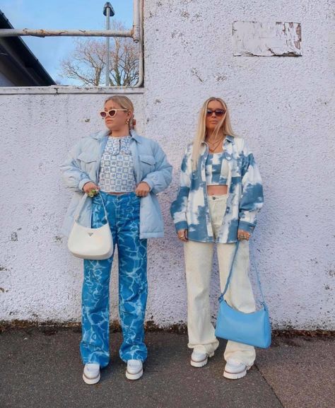 Dreamy Blue Outfits to Get Yourself Noticed This Sunny Season Shades Of Blue Outfit, Outfits Pastel, Color Combos Outfit, Best Friend Outfits, Monday Blues, Looks Street Style, Blue Fits, Friend Outfits, Blue Outfit