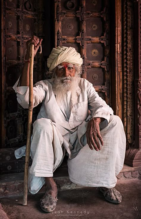 Old Man Portrait, Festival Photography, Human Figure Sketches, Steve Mccurry, India Culture, India Photography, People Figures, Old Faces, Photography Workshop