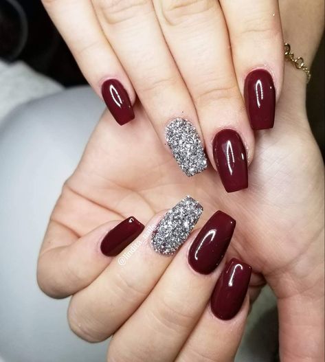 Maroon Nail Designs, Unghie Sfumate, Maroon Nails, Classy Nail Designs, Valentine Nails, Stylish Nails Designs, Nail Designs Valentines, Holiday Nail Art, Burgundy Nails