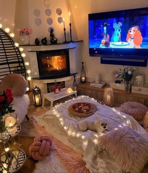 #movie #cozy #spaces #tvroom #interiordesign Cozy Movie Room, Livng Room, Romantic Living Room, Hangout Room, Color Home, Aesthetic Living Room, Cozy Spaces, Stylish Aesthetic, Living Room On A Budget