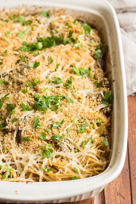 Vegan Chicken Tetrazzini, Vegan Chicken Spaghetti, Vegan Tetrazzini, Chicken Broccoli Stuffing Casserole, Spaghetti Baked, Vegan Freezer Meals, Vegan Casserole, Chicken Tetrazzini, Soy Curls