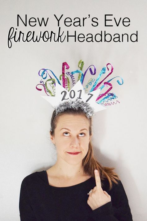 DIY New Year's Eve Firework Headband from MichaelsMakers Pretty Providence #newyearseve #new #years #eve #fireworks Diy Champagne Bottle, New Years Eve Party Outfit, Bottle Crochet, Holiday Headpiece, New Year Headband, Kids New Years Eve, New Years Eve Fireworks, Tile Necklace, Headband Diy