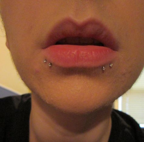 Shark Bites Piercing...I'd want hoops Lip Piercing Shark Bites, Shark Bites Piercing Lips, Shark Piercing, Sharkbite Piercing, Shark Bites Piercing, Spider Bites Piercing, Collar Bone Piercing, Canine Bites, Canine Bites Piercing