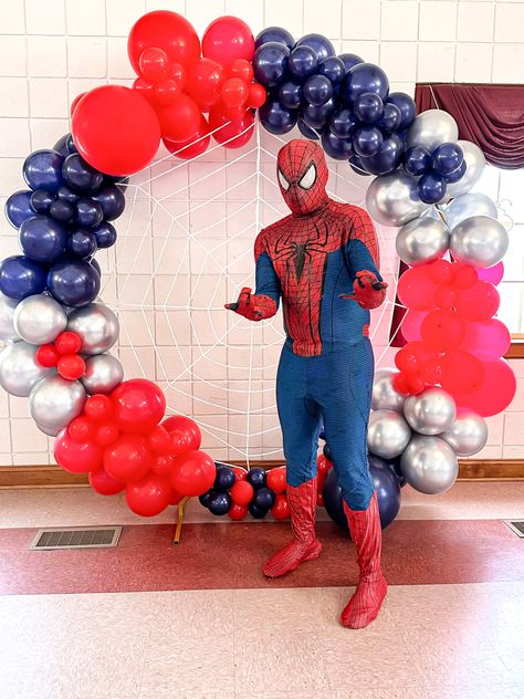 spider man balloon decor with red, navy, & silver balloons topped off with a web! Ballon Decoration, Balloon Top, Silver Balloons, Balloon Designs, Silver Balloon, Balloon Ideas, Balloon Decor, Balloon Design, Balloon Arch