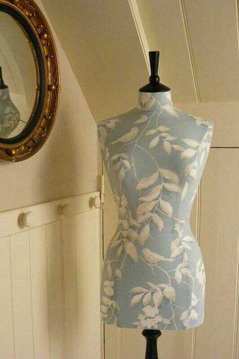 D Ancient Window, Vintage Dress Forms, Vintage Dress Form, Laura Ashley Fabric, Trunk Chest, Display Mannequins, Home Boutique, Vintage Mannequin, Mannequin Art