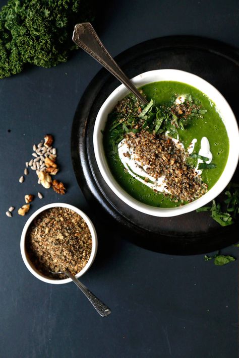 Celeriac Apple Kale Soup with Walnut Dukkah Dukkah Recipe, Veggie Soup Recipes, Monster Munch, Eating Vegan, Eat Fresh, Kale Soup, Kale Recipes, Veggie Soup, Vegan Soups