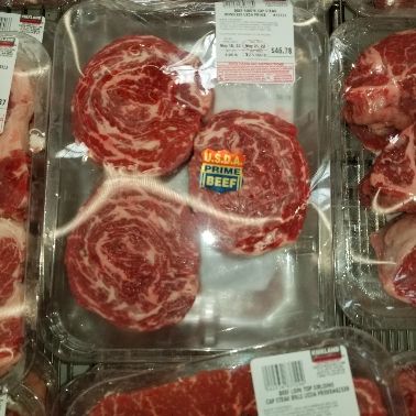 Ribeye Cap @ Costco - The BBQ BRETHREN FORUMS. Rib Cap Steak Recipe, Ribeye Cap Steak, Filet Migon, Cap Steak, Ginger Bread House Diy, Lump Charcoal, Prime Beef, Prime Steak, Perfect Steak