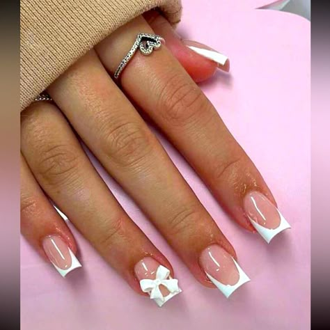 24 Piece Press On Nail Set If You Buy More Then One Pack I Include Nail Glue 2 Or More Bundled Nails Are 10% Off More Nails In My Closet Nails With Flowers French Tip, Spicy Nails, Initial Nails, Nail Armor, Girly Acrylic, Short Fake Nails, Aesthetic Pretty, Nails Aesthetic, Short Square Nails