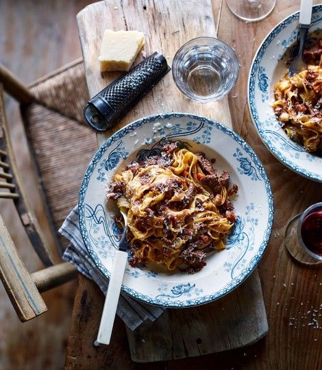 Tagliatelle-with-venison-ragu Venison Ragu, Dinner Party Mains, Perfect Dinner Party, Ragu Recipe, Figgy Pudding, Venison Recipes, Delicious Magazine, Wild Game, Sauce Tomate