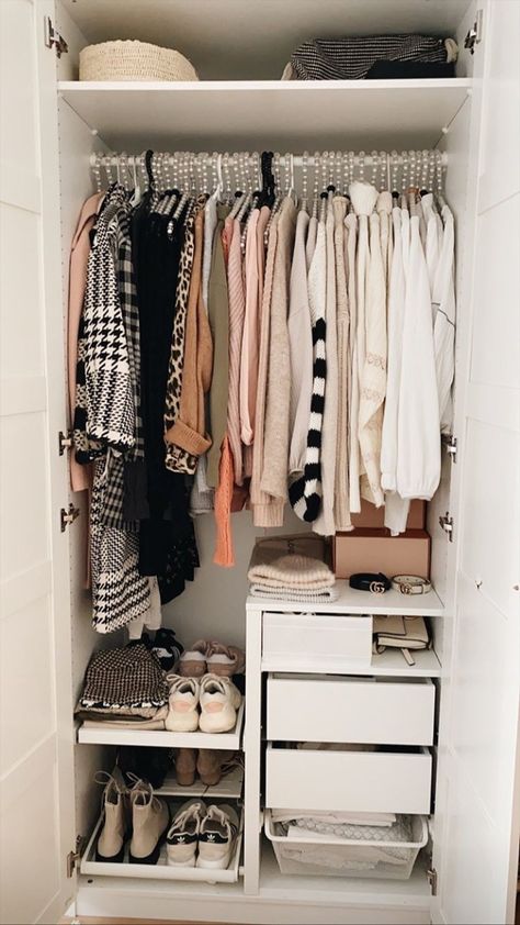 Wardrobe Organisation Ideas, Small Wardrobe Organisation, Organize Wardrobe, Uni Bedroom, Wardrobe Organization, Room Organization Bedroom, Amazing Bedroom Designs, Diy Room Decor For Teens, Wardrobe Organisation