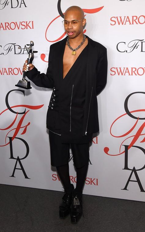 Pin for Later: See All of This Year's CFDA Award Winners Swarovski Award For Menswear: Shayne Oliver For Hood by Air Hood By Air, Cfda Awards, Award Winner, Role Models, Unisex Fashion, Style Icons, Photo Galleries, Athletic Jacket, Fashion Design