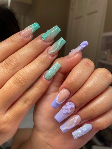 literally still in awe.... i LOVEDDD these nails. they were perfect for my florida trip! Mint Green And Lavender Nails, Mint And Purple Nails, Nails W Designs, Mint Green Nails, Acrylic Nails Nude, Mint Nails, Nails Nude, Florida Trip, Lavender Nails