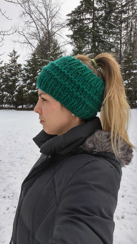 Ravelry: Everyday Ear Warmer by Angela Dykman Knitting Simple, Earwarmer Knitting Patterns, Knitted Headband Free Pattern, Knit Headbands, Crochet Headband Pattern Free, Knit Headband Pattern, Knitting Hat, Knitting Hats, Knitting Patterns Free Hats