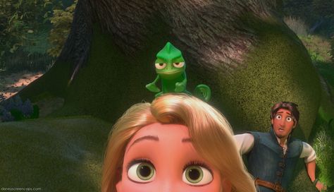 chill out pascal says :) Rapunzel And Eugene, Film Disney, Tangled Rapunzel, Best Disney Movies, Bd Comics, Disney Tangled, Disney Kids, Life Is Strange, Disney Films