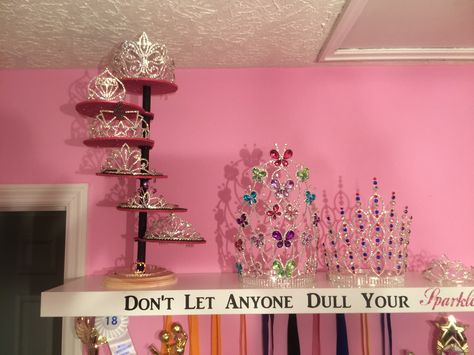 Just need to paint the base and it's finished. Homemade pageant crown display shelf. Pageant Display Ideas, Pageant Crown And Sash Display, Tiara Display Ideas, Crown And Sash Display, Pageant Trophy Display Ideas, Pageant Crown Display, Tiara Storage, Crown Display Ideas, Pageant Room