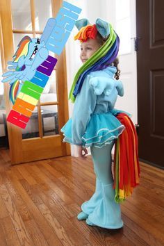 disfraces de las pony girl - Diy Rainbow Dash Costume, My Little Pony Costume Diy, My Little Pony Halloween Costume, Rainbow Dash Halloween Costume, Rainbow Dash Costume, Diy Unicorn Costume, Rainbow Dash Party, My Little Pony Birthday Party, My Little Pony Costume