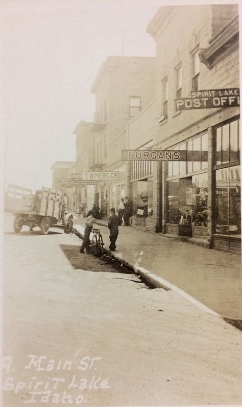 Spirit Lake, Idaho Spirit Lake Idaho, Dolly Party, Photo Postcard, Photo Postcards, Street Scenes, Idaho, Street View, Lake, Collectibles