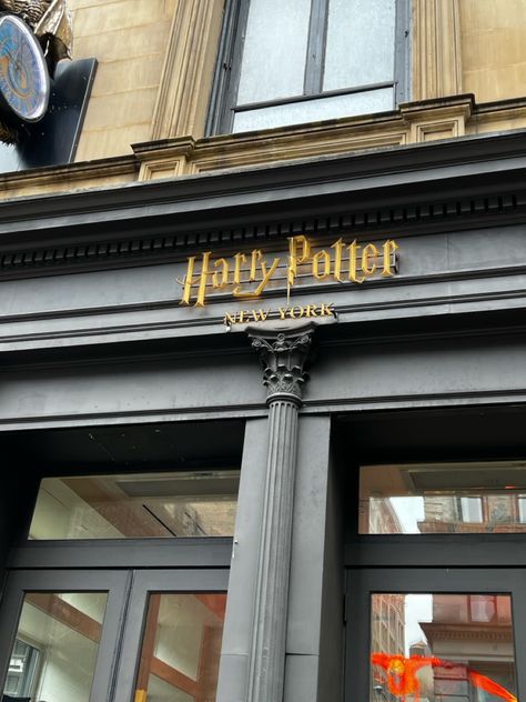 Harry potter | NYC | harry potter store | the boy who lived | cuty of dreams Harry Potter Store New York, Harry Potter Nyc, Harry Potter Store Nyc, Nyc Bday, Harry Potter Museum, Harry Potter Exhibition, Harry Potter Store, Grad Trip, Ideal Aesthetic