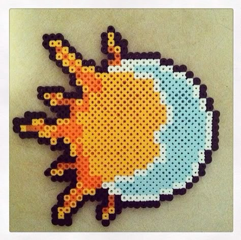 Sun and moon perler bead pattern. Melt Beads Patterns, Perler Designs, Kandi Ideas, Perler Ideas, Pearl Beads Pattern, Festival Ideas, Easy Perler Beads Ideas, Fuse Bead Patterns, Perler Art