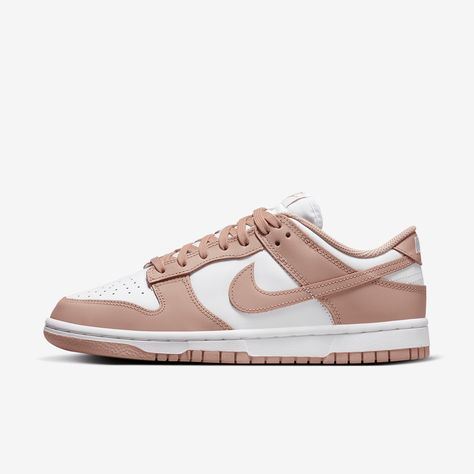 Nike Dunk Low Women's Shoes Dunks Outfit Woman, Dunks Outfit, Tenis Nike, Look Retro, Polo Sport Ralph Lauren, Zip Hoodies, Nike Shox, Nike Air Max 97, Nike Dunk Low