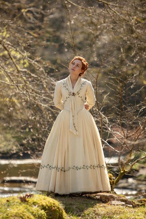 Outlander Wedding, Fraser Clan, Cream Wedding Dresses, Outlander Costumes, Outlander Claire, Claire Fraser, Outlander Tv, Diana Gabaldon, Outlander Series