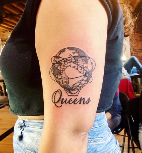 Unisphere statue tattoo representing Queens, NY. “Queens holds the Guinness World Record for most ethnically diverse urban area on the planet, and it’s also the most linguistically diverse, with at least 138 languages spoken throughout the borough.” Queens Ny Tattoo, Queens New York Tattoo, Building Tattoo, New York Tattoo, Nyc Tattoo, Statue Tattoo, Queens Nyc, Queens Ny, Classy Tattoos