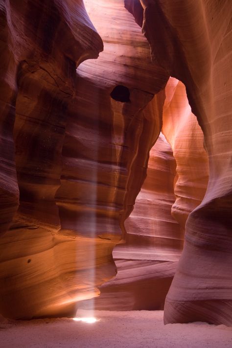 Grand Canyon Wallpaper, Sedona Travel Guide, Upper Antelope Canyon, Arizona Aesthetic, Sedona Travel, Visit Sedona, Lower Antelope Canyon, Slot Canyon, Travel Wallpaper