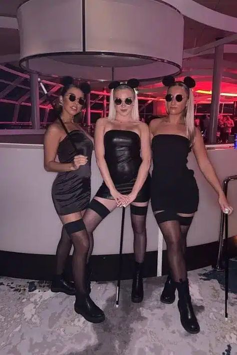 Three Blind Mice, Mice, Blinds