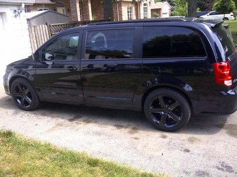 Chrysler Minivan, Jeep Srt8, Phone Pic, Van Rv, 20 Wheels, Van Ideas, Winter Tyres, Summer Toys, Car Ideas