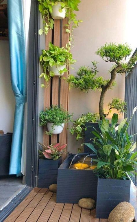 Fall Houses Exterior, Homestead Garden Layout, Balcony Decoration Ideas, Small Apartment Balcony Ideas, Planter Arrangements, Metal Wall Planters, Balkon Decor, Balcony Decoration, Small Balcony Garden