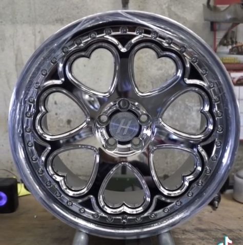 Heart Head Lights Car, Heart Tire Rims, Cute Car Rims, Cool Rims, Heart Rims Car, Car Rims Design, Heart Shaped Rims, Whimsigoth Car, Heart Rims