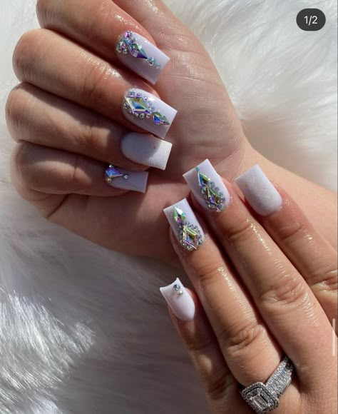 Short White Nails Diamonds, Short Square Acrylic Nails Diamonds, Partial Bling Nails, Short Nail Designs With Bling, Rine Stone Nails Designs Short Nails, Short Acrylic Nails Jewels, Short Acrylic Nails Designs With Stones, Short Glam Nails Rhinestones, Short Bedazzled Acrylic Nails