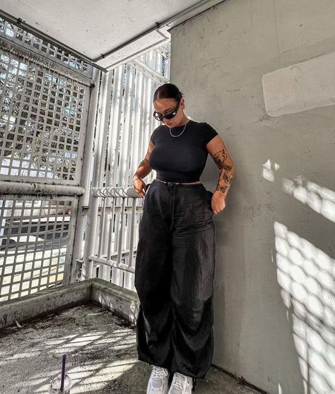 Outfit Inspo Retro, Neutral Outfit Aesthetic, Y2k Plus Size, Mid Size Outfits, Midsize Outfits, Get Ready With Me, Makeup Hacks, Curvy Model, Mode Inspo